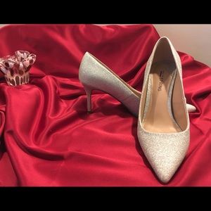 Call it Spring wedding sparkle heels size 7